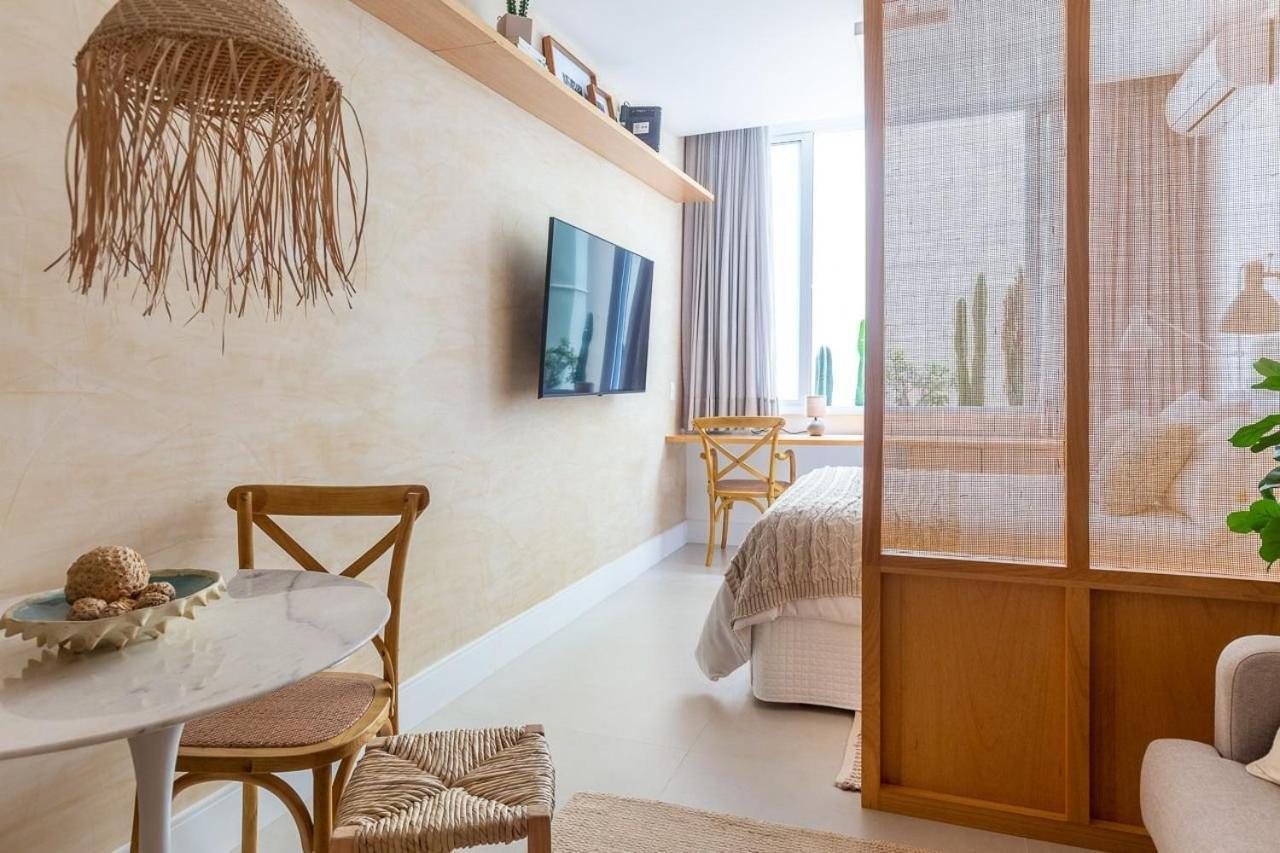 Curtaipanema: Praiano, Novo, Super Equipado Apartamento